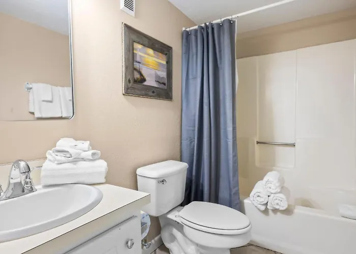 Lucky 711 Island Winds East 3bd, 2ba