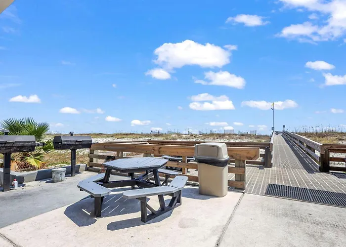 Lucky 711 Island Winds East 3bd, 2ba Apartment Gulf Shores