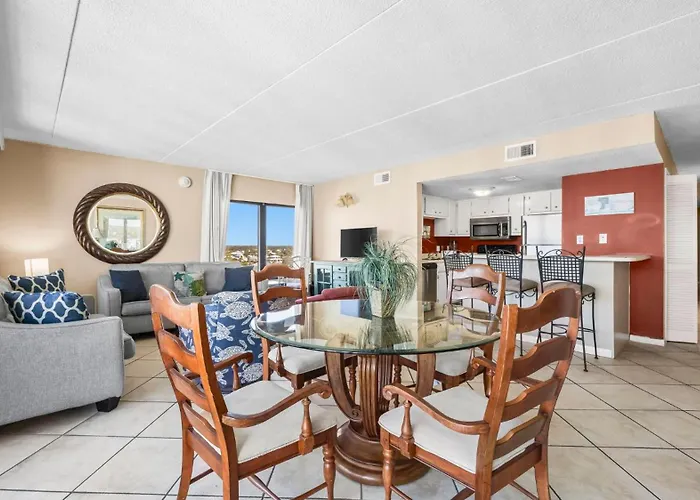 Lucky 711 Island Winds East 3bd, 2ba *